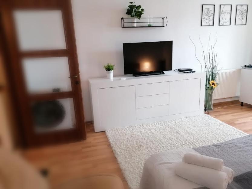 Nexus Studio Deluxe Miercurea Ciuc Eksteriør bilde